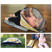 Charger l'image dans la galerie, Matelas à Langer "bloque mains" 3 en 1